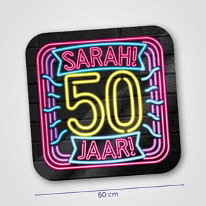 Huldeschild Neon 50 jaar Sarah Huldeschild Neon 50 jaar Sarah